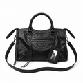 Elegant Women's Shoulder Bag – Stylish & Versatile